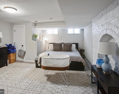 261 Robert Street - Photo Thumbnail 17