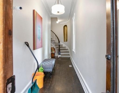 261 Robert Street - Photo Thumbnail 30