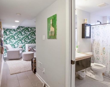 261 Robert Street - Photo Thumbnail 25
