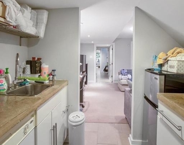 261 Robert Street - Photo Thumbnail 22