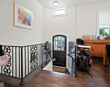 261 Robert Street - Photo Thumbnail 10
