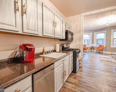 728 Reservior Street - Photo Thumbnail 7