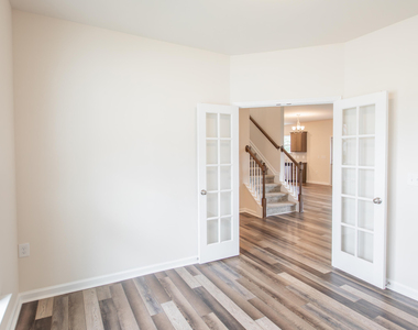 8400 Jordan Meadow Drive - Photo Thumbnail 5