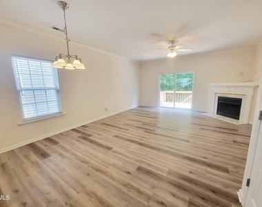 2405 Bay Harbor Drive - Photo Thumbnail 9