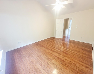 2405 Bay Harbor Drive - Photo Thumbnail 20