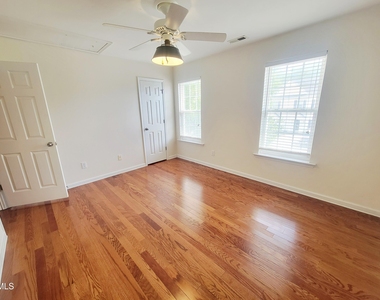 2405 Bay Harbor Drive - Photo Thumbnail 30