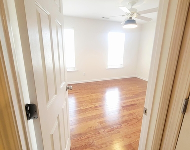 2405 Bay Harbor Drive - Photo Thumbnail 28