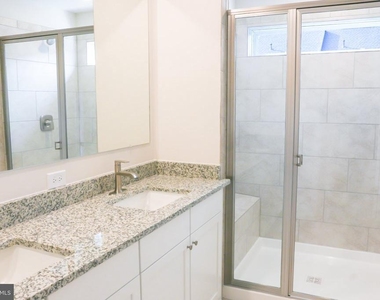 7410 Amega Way - Photo Thumbnail 15