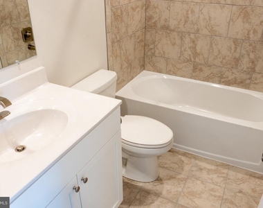 7410 Amega Way - Photo Thumbnail 20