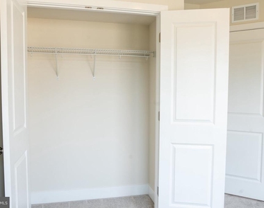 7410 Amega Way - Photo Thumbnail 26