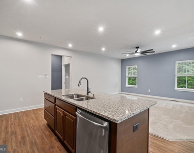 2152 Nottoway Drive - Photo Thumbnail 8