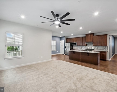 2152 Nottoway Drive - Photo Thumbnail 5