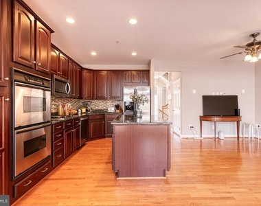 1564 Penzance Way - Photo Thumbnail 16