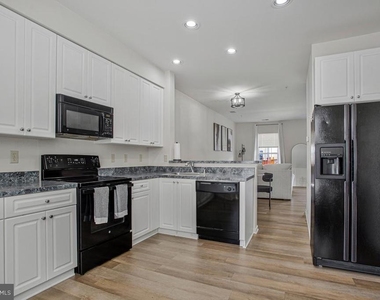 1210 Needham Court - Photo Thumbnail 6