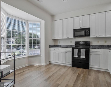 1210 Needham Court - Photo Thumbnail 5