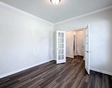 5701 Agrinio Way - Photo Thumbnail 7