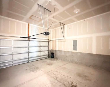 5701 Agrinio Way - Photo Thumbnail 46