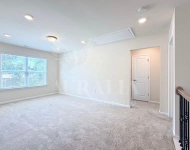 5701 Agrinio Way - Photo Thumbnail 38