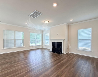 5701 Agrinio Way - Photo Thumbnail 13