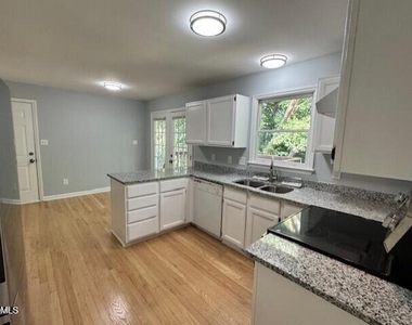 302 Rushingwater Drive - Photo Thumbnail 4