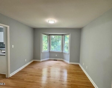 302 Rushingwater Drive - Photo Thumbnail 6