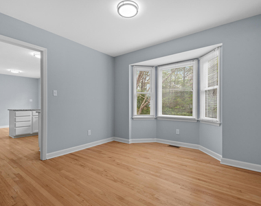 302 Rushingwater Drive - Photo Thumbnail 2