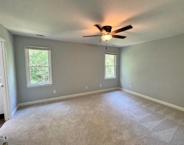 302 Rushingwater Drive - Photo Thumbnail 12