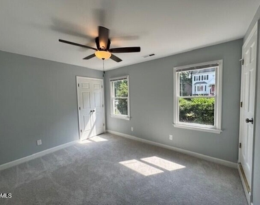 302 Rushingwater Drive - Photo Thumbnail 7