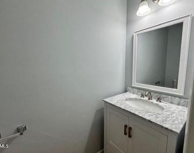 302 Rushingwater Drive - Photo Thumbnail 11