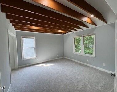 302 Rushingwater Drive - Photo Thumbnail 9