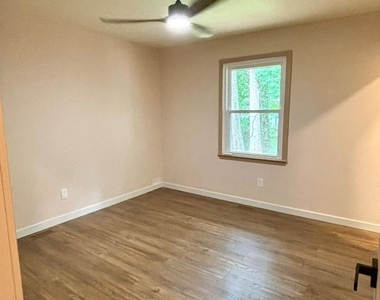 1113 Suffolk Boulevard - Photo Thumbnail 7