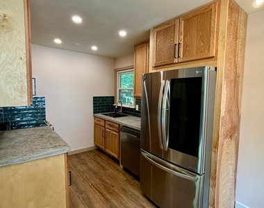1113 Suffolk Boulevard - Photo Thumbnail 4
