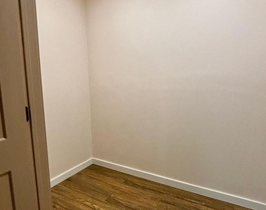 1113 Suffolk Boulevard - Photo Thumbnail 6