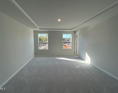 266 Peebles Drive - Photo Thumbnail 17