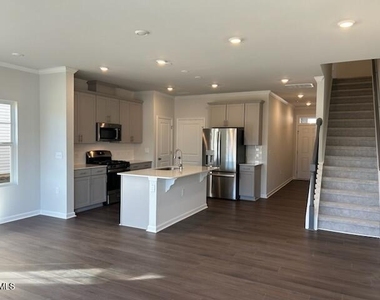 266 Peebles Drive - Photo Thumbnail 2