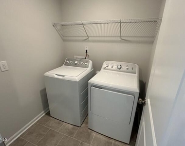 266 Peebles Drive - Photo Thumbnail 16