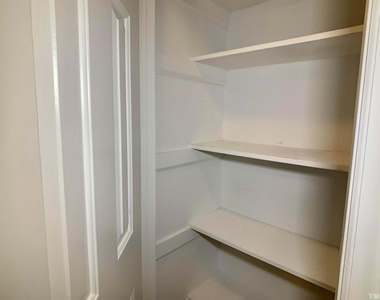 516 Contessa Court - Photo Thumbnail 19