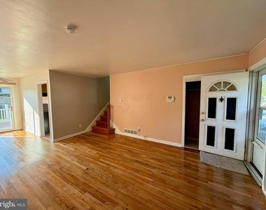 18 Aquilla Avenue - Photo Thumbnail 2