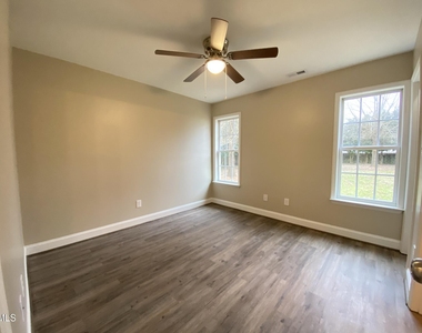428 E Rose Street - Photo Thumbnail 10