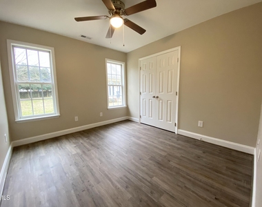 428 E Rose Street - Photo Thumbnail 11