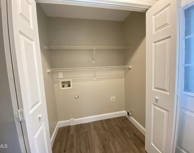 428 E Rose Street - Photo Thumbnail 14