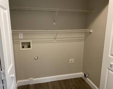 428 E Rose Street - Photo Thumbnail 15