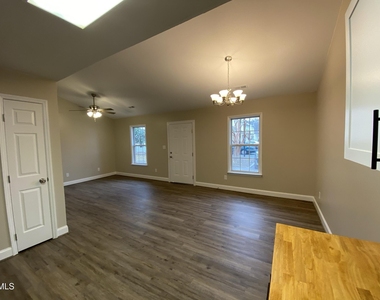 428 E Rose Street - Photo Thumbnail 6