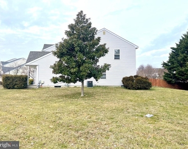 673 Warren Drive - Photo Thumbnail 5