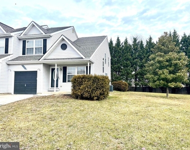 673 Warren Drive - Photo Thumbnail 1
