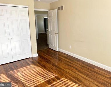673 Warren Drive - Photo Thumbnail 18