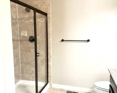210 Parker Drive - Photo Thumbnail 14