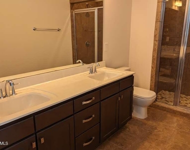 375 Avett Drive - Photo Thumbnail 11