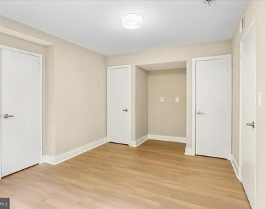 212 Oakwood Street Se - Photo Thumbnail 26