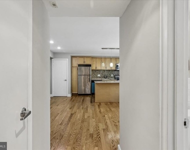 212 Oakwood Street Se - Photo Thumbnail 20